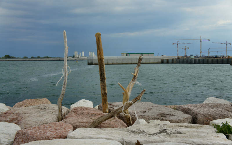 i lavori del Mose alla bocca di porto di Chioggia